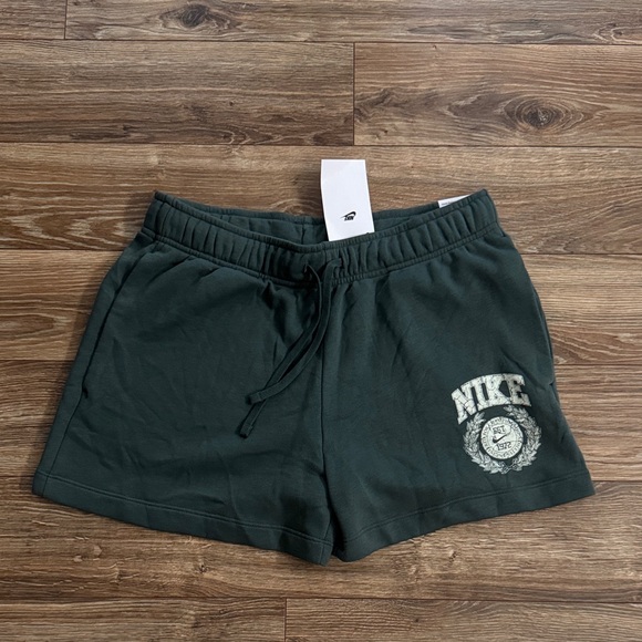 Nike Pants - Nike Mid Rise Shorts